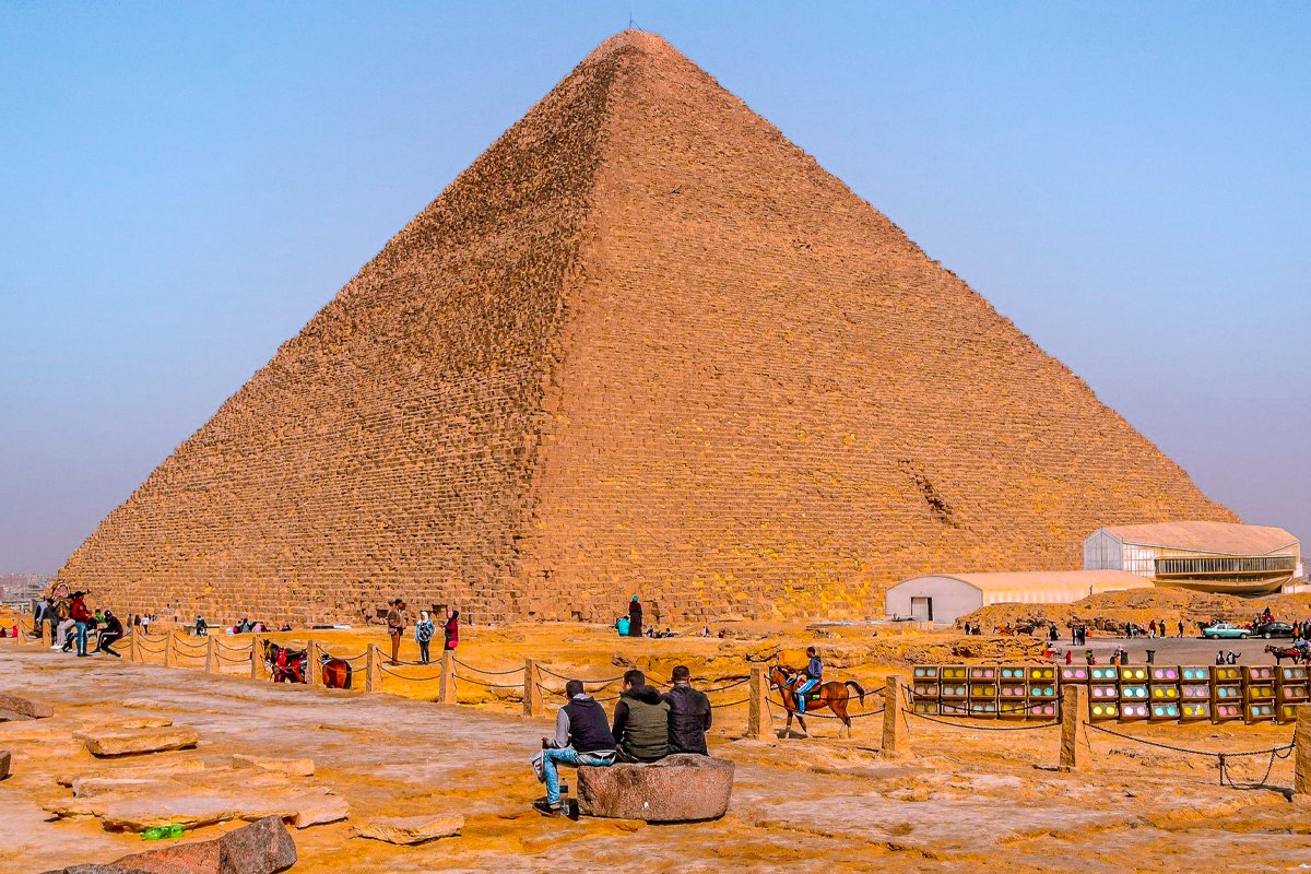 Half a Day at the Pyramid - gallery photo 5