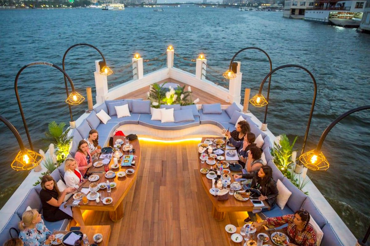 Dinner Evening - gallery photo 3